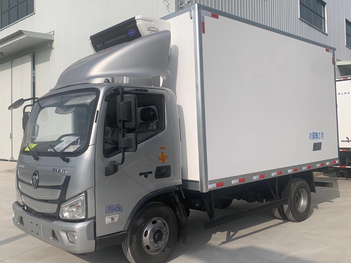 肉掛冷藏車和普通冷藏車的區(qū)別解析(圖1)